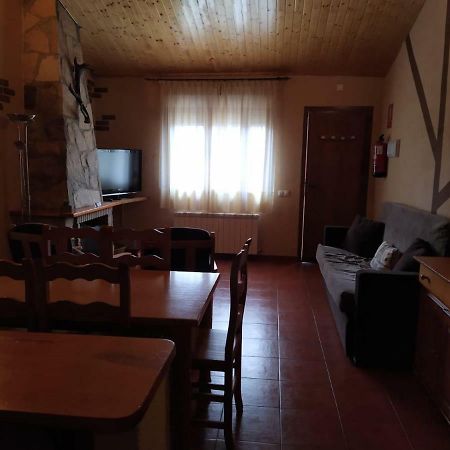 Casa Rural Gredos San Martin de la Vega del Alberche ภายนอก รูปภาพ