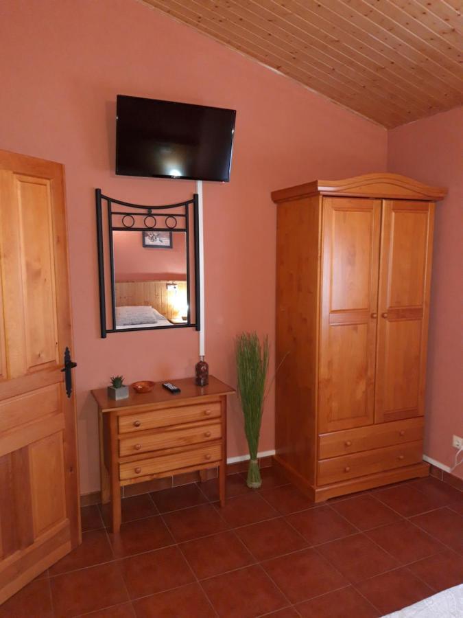 Casa Rural Gredos San Martin de la Vega del Alberche ภายนอก รูปภาพ