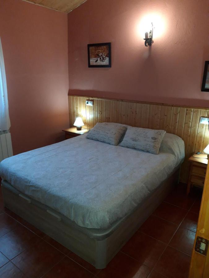Casa Rural Gredos San Martin de la Vega del Alberche ภายนอก รูปภาพ